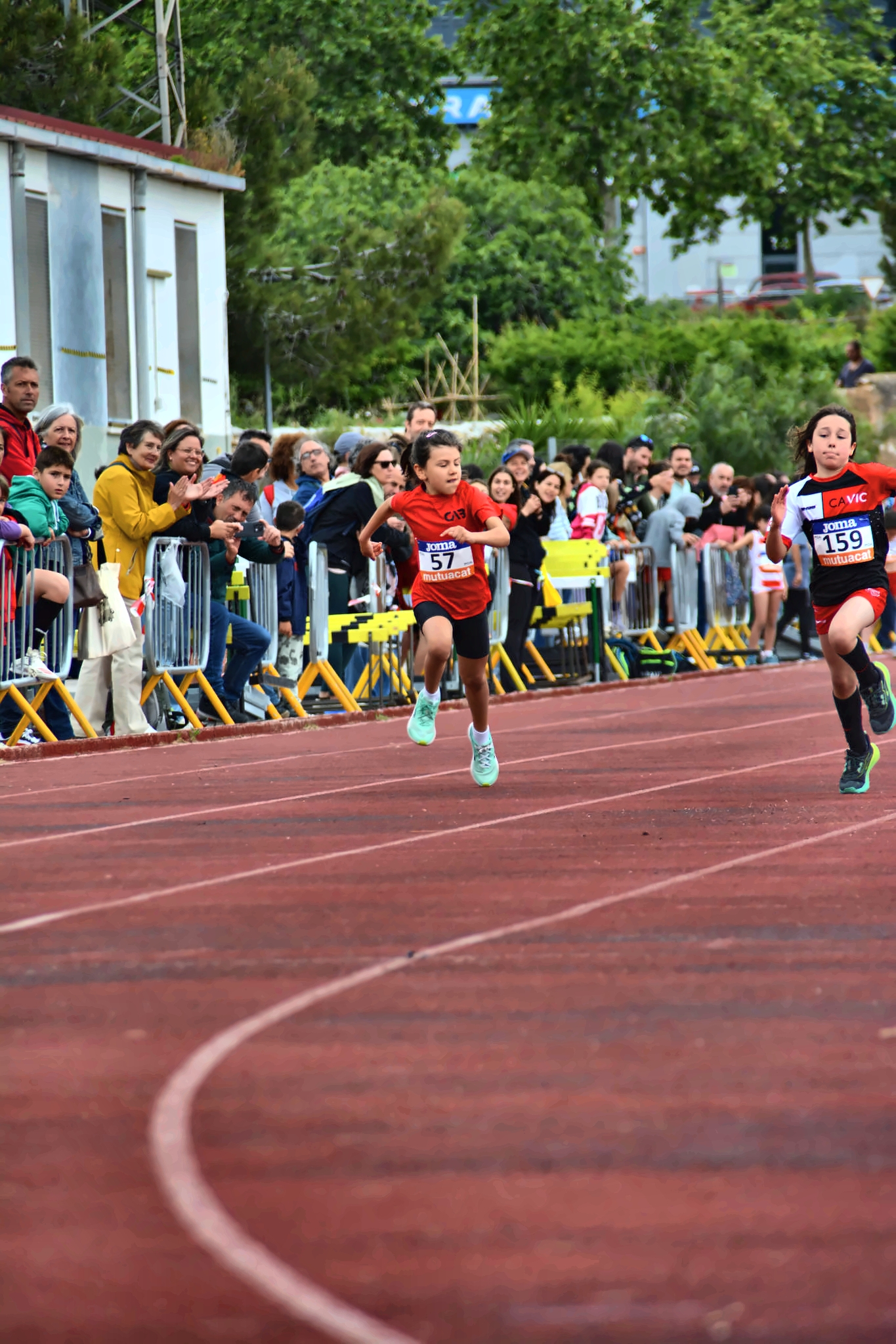 Club Atletisme Badalona - Escola